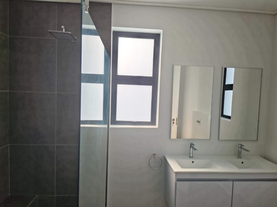 To Let 3 Bedroom Property for Rent in Kraaifontein Western Cape